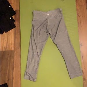 lululemon cropped leggings